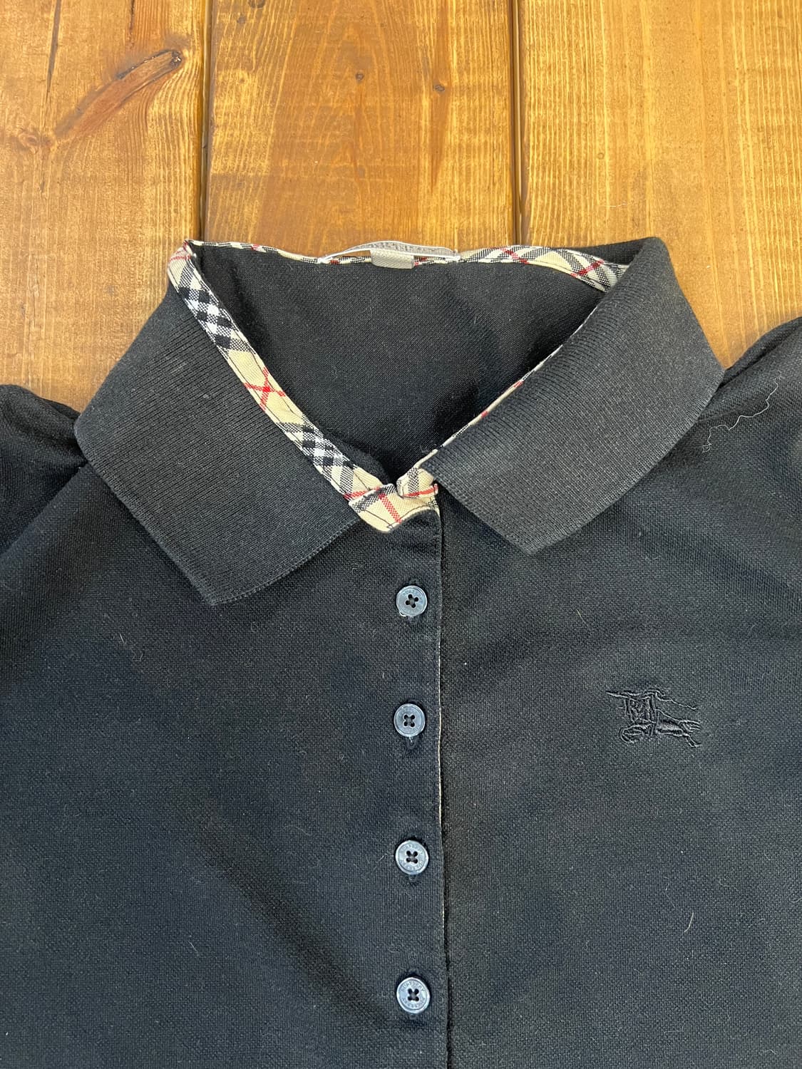 버버리 블랙 카라 반팔티  상품이미지8