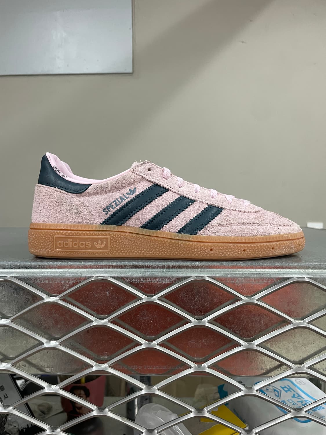 아디다스 스페지알 클리어 핑크 235 상품이미지4