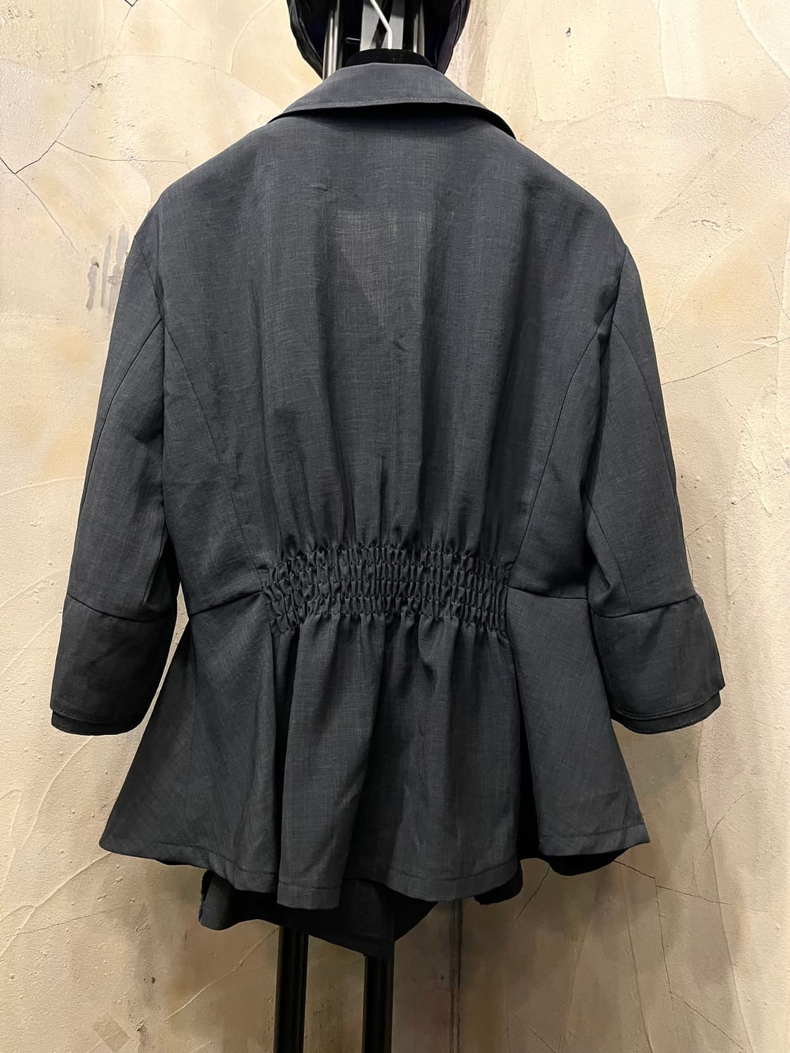 아이잗바바 백밴딩 셔링 자켓 66 상품이미지4