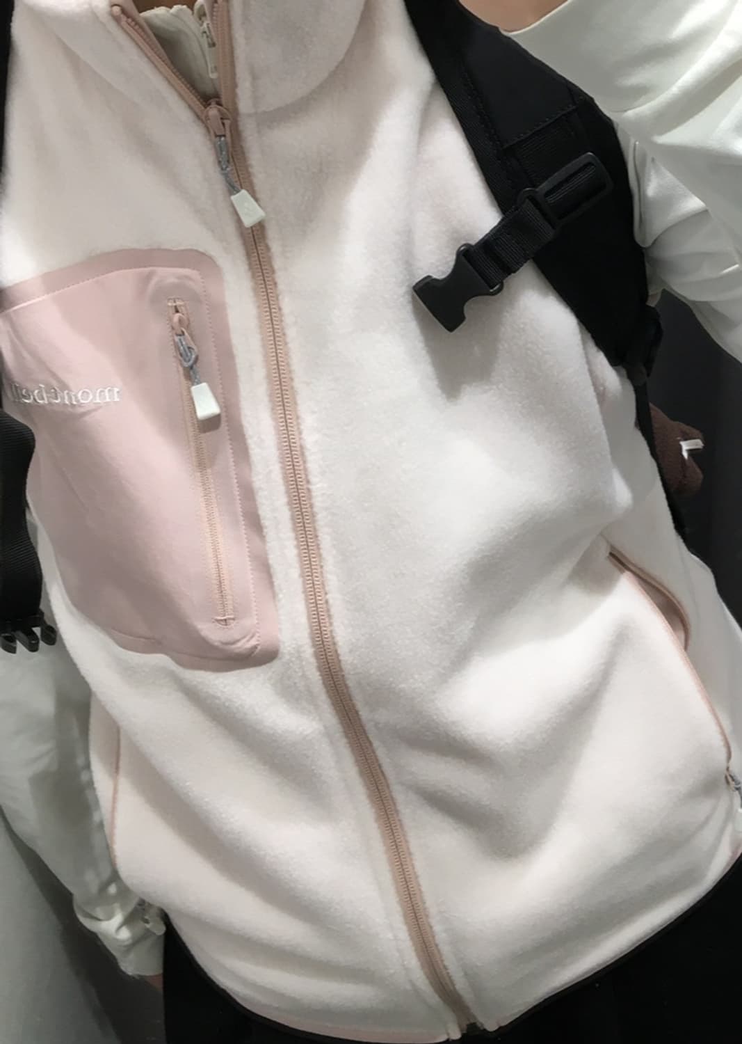 몽벨 후리스 베스트 베이비핑크 상품이미지2