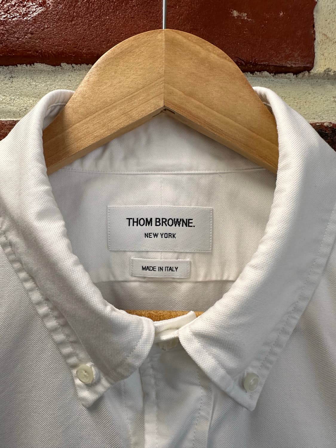 (3)톰브라운 24FW 사선완장 스트레이트핏 셔츠 상품이미지3