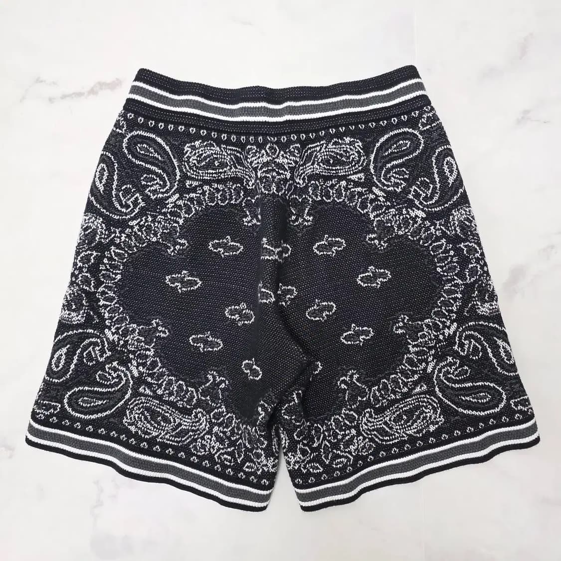 정품 Amiri 아미리 반다나 니트 반바지 M 상품이미지3