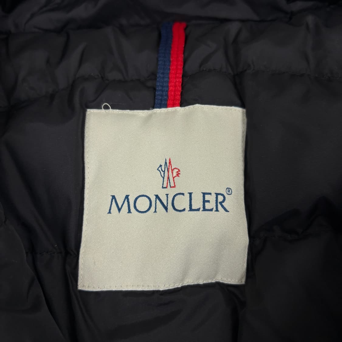 몽클레어 아리우스 패딩 상품이미지7