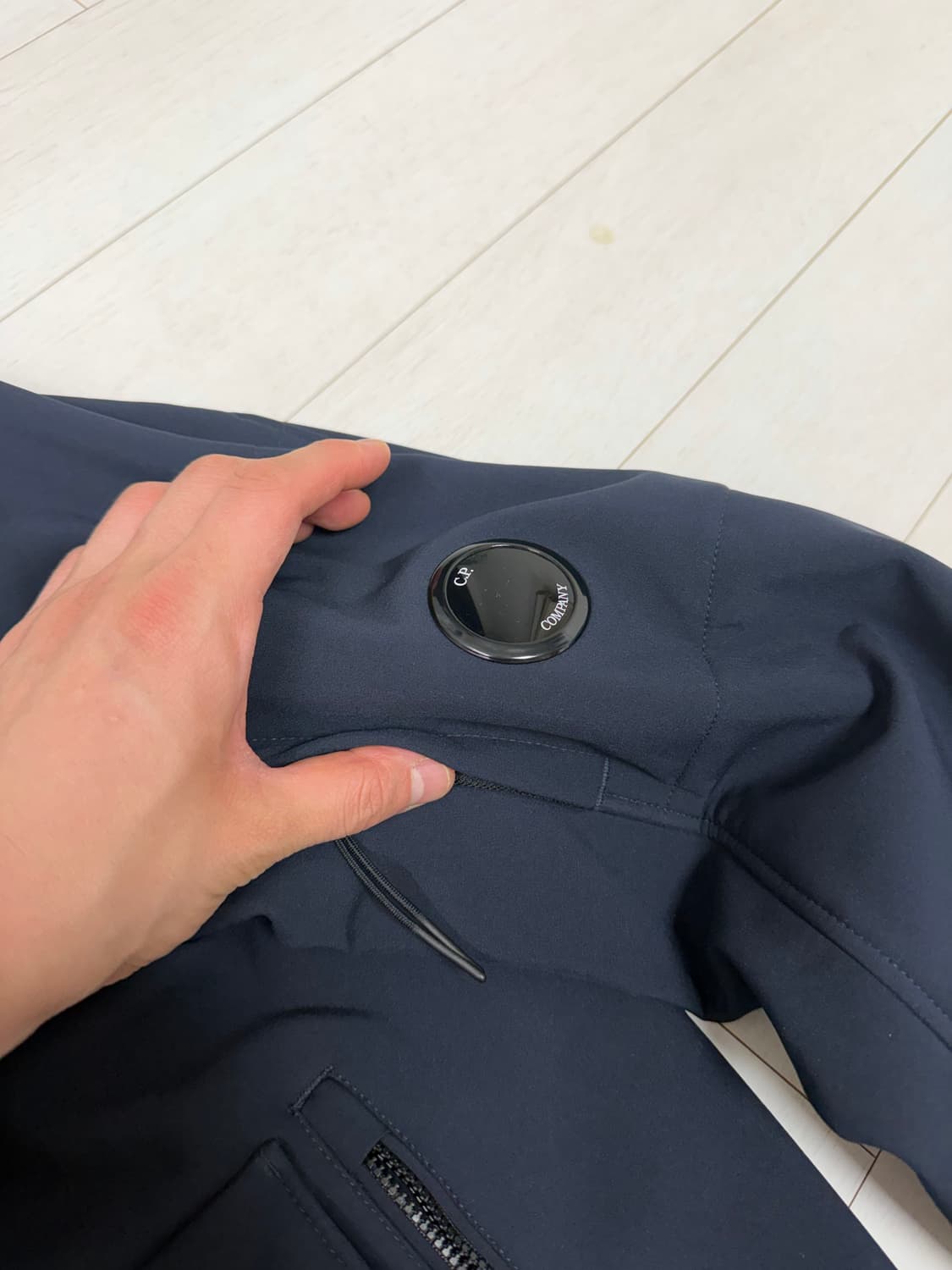 cp컴퍼니 cp shell-R   50 사이즈 네이비 색상  사진 조금전 상품이미지3