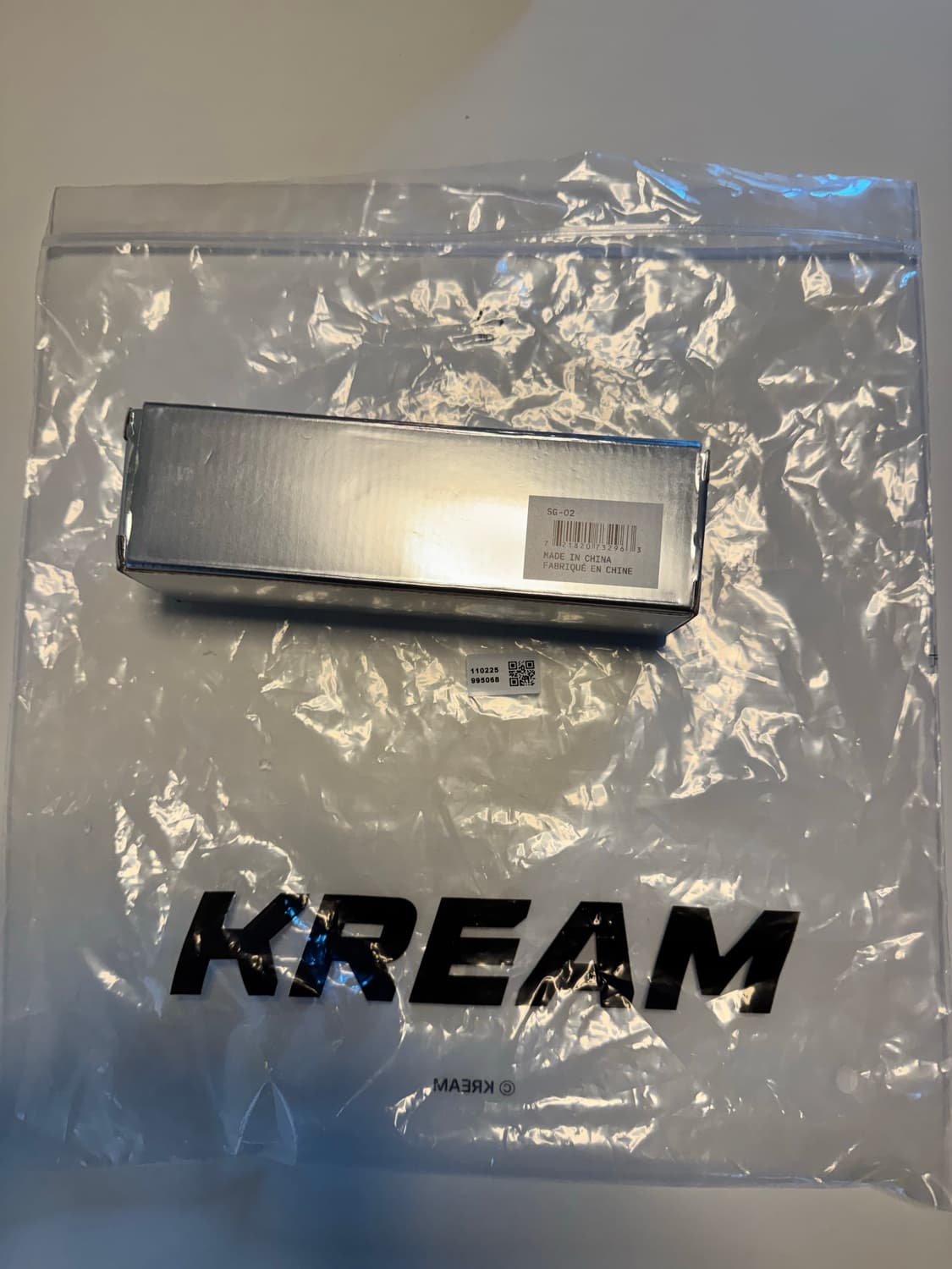 Yeezy 블랙 선글라스 SG-02 새상품 상품이미지4