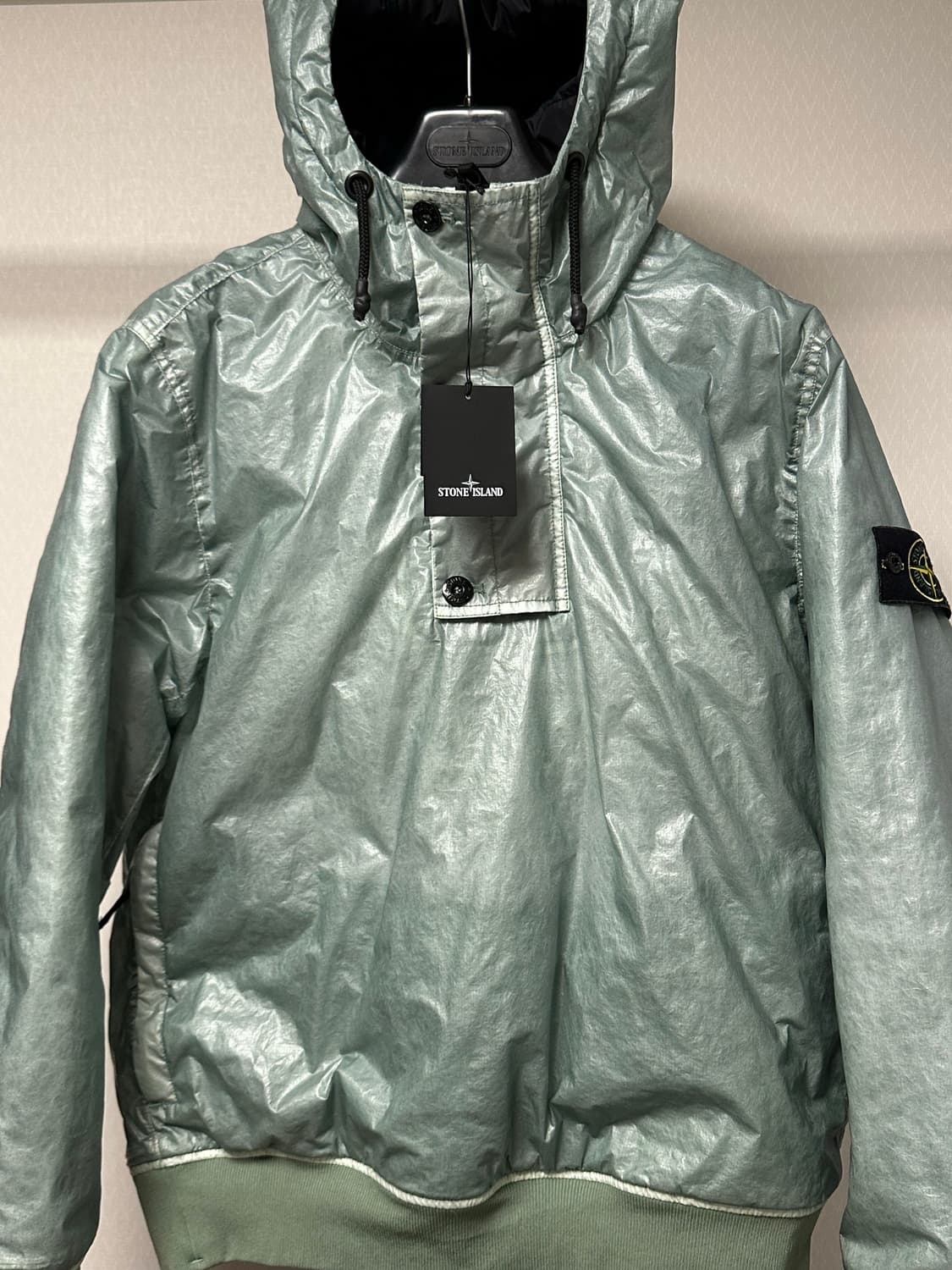 스톤아일랜드 82/22 40주년 아노락 패딩 L(105) 국내판 상품이미지1