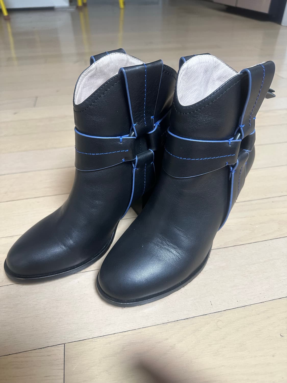 슈콤마보니 천연소가죽 부츠 상품이미지2