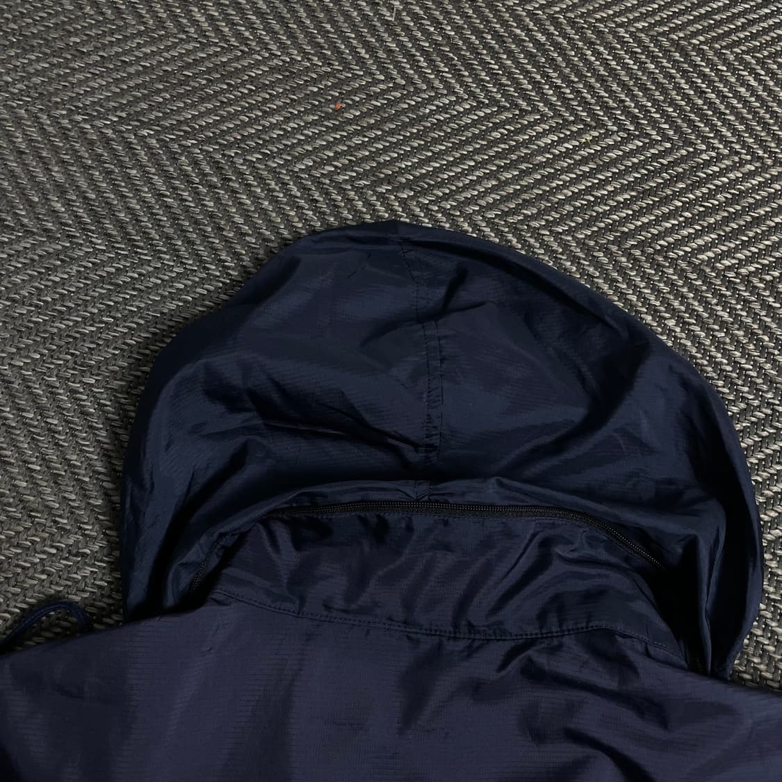 데상트 포켓 나일론 테크니컬 후드 베스트y 4776 상품이미지6