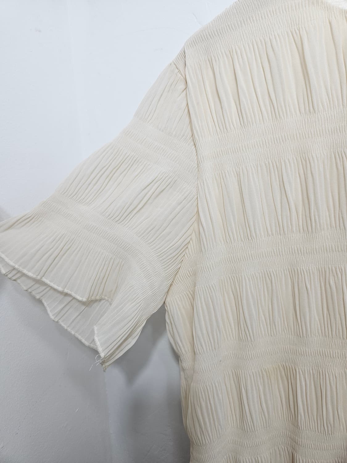 아이보리 플리츠 반팔 롱원피스  상품이미지3