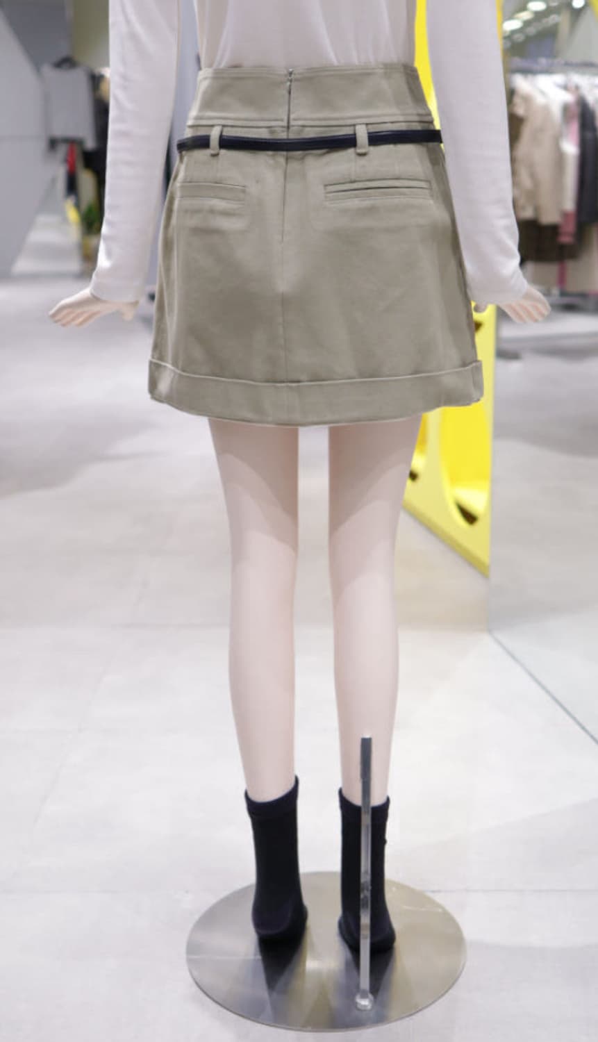 럭키슈에뜨 배색 포인트 스커트 24FW 상품이미지3