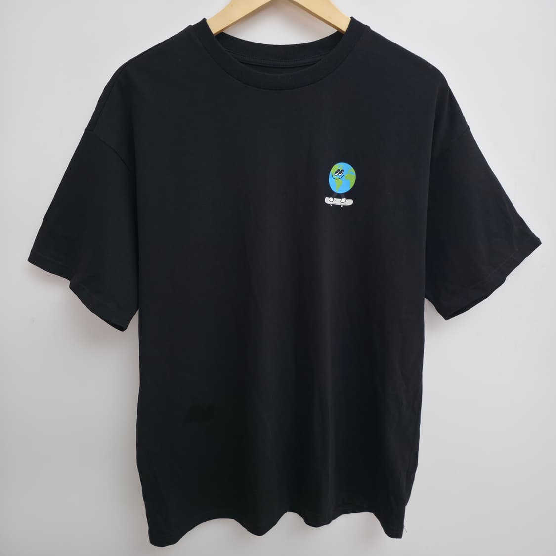 [S] 반스 x TYAKASHA 블랙 반팔티 상품이미지2