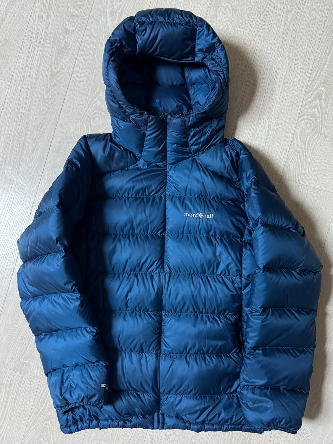 몽벨 경량패딩 상품이미지1