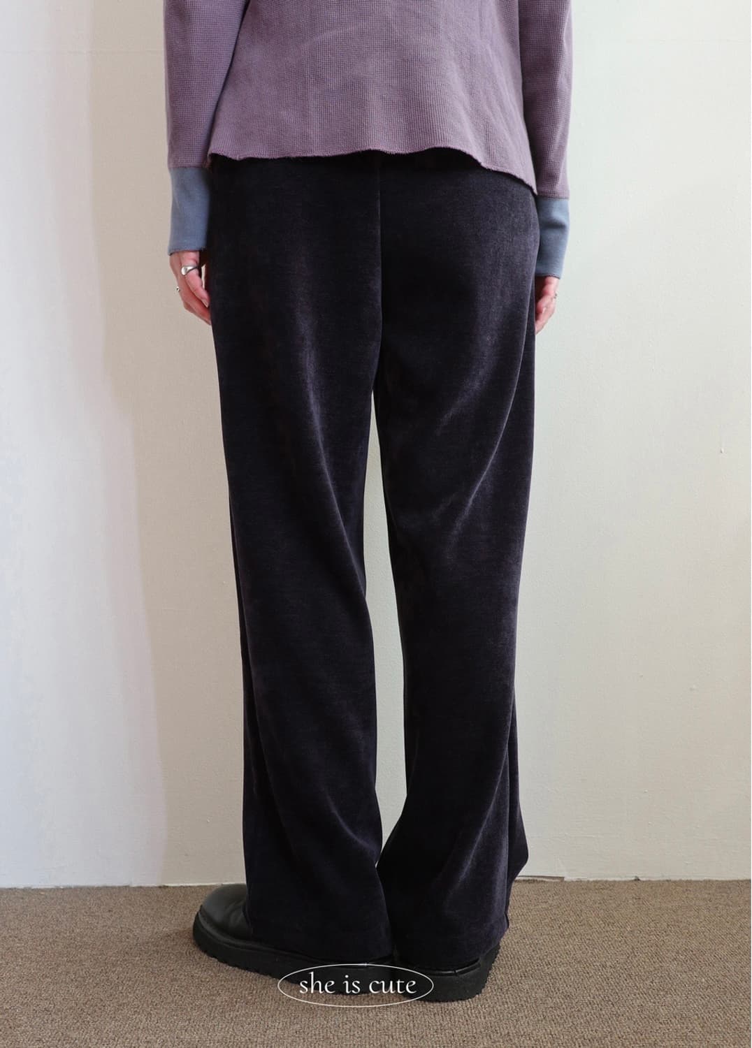 [She is cute] 스트레이트핏 트랙팬츠 (블랙) 상품이미지2