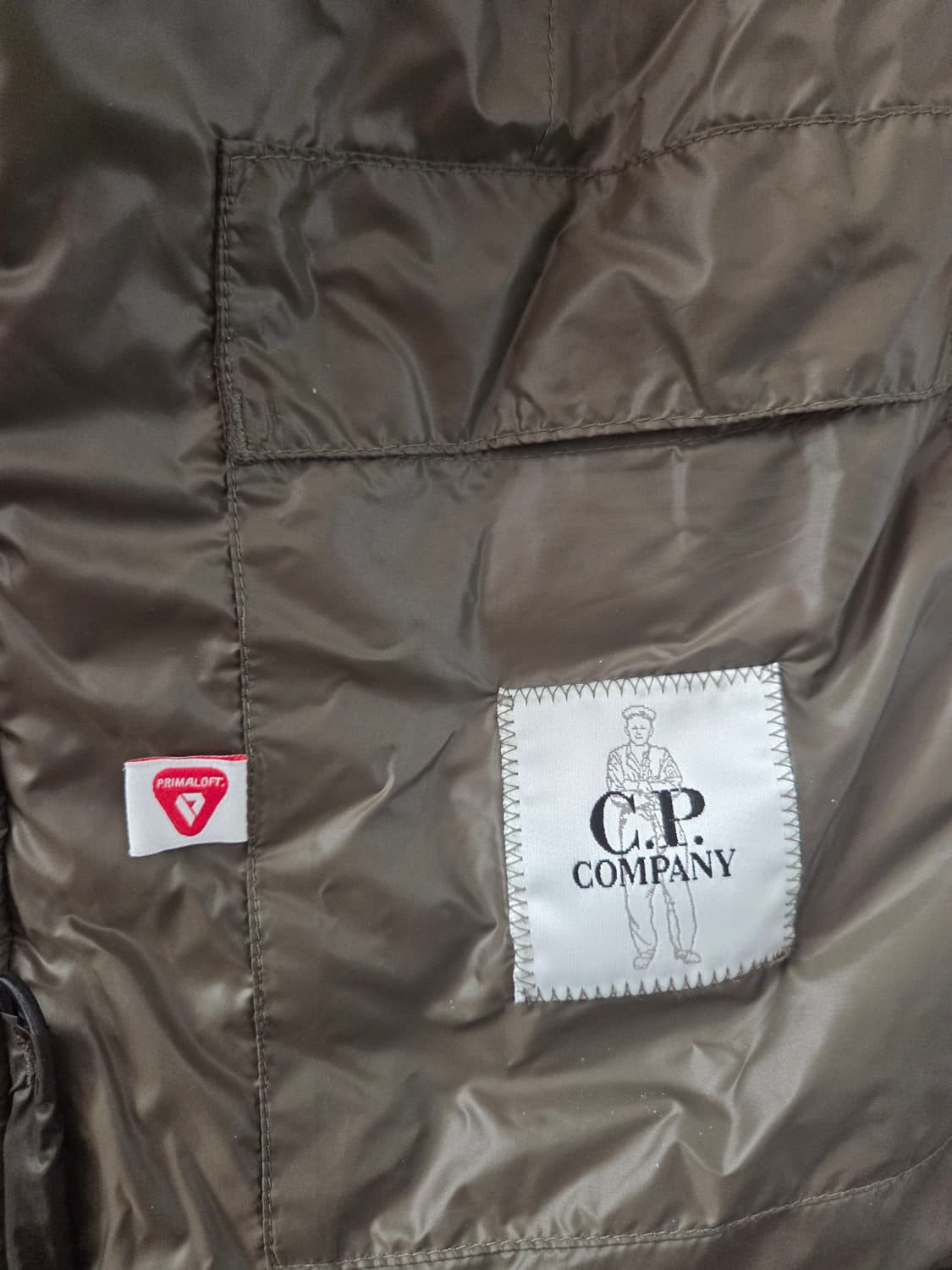 CP컴퍼니 경량 패딩 상품이미지3
