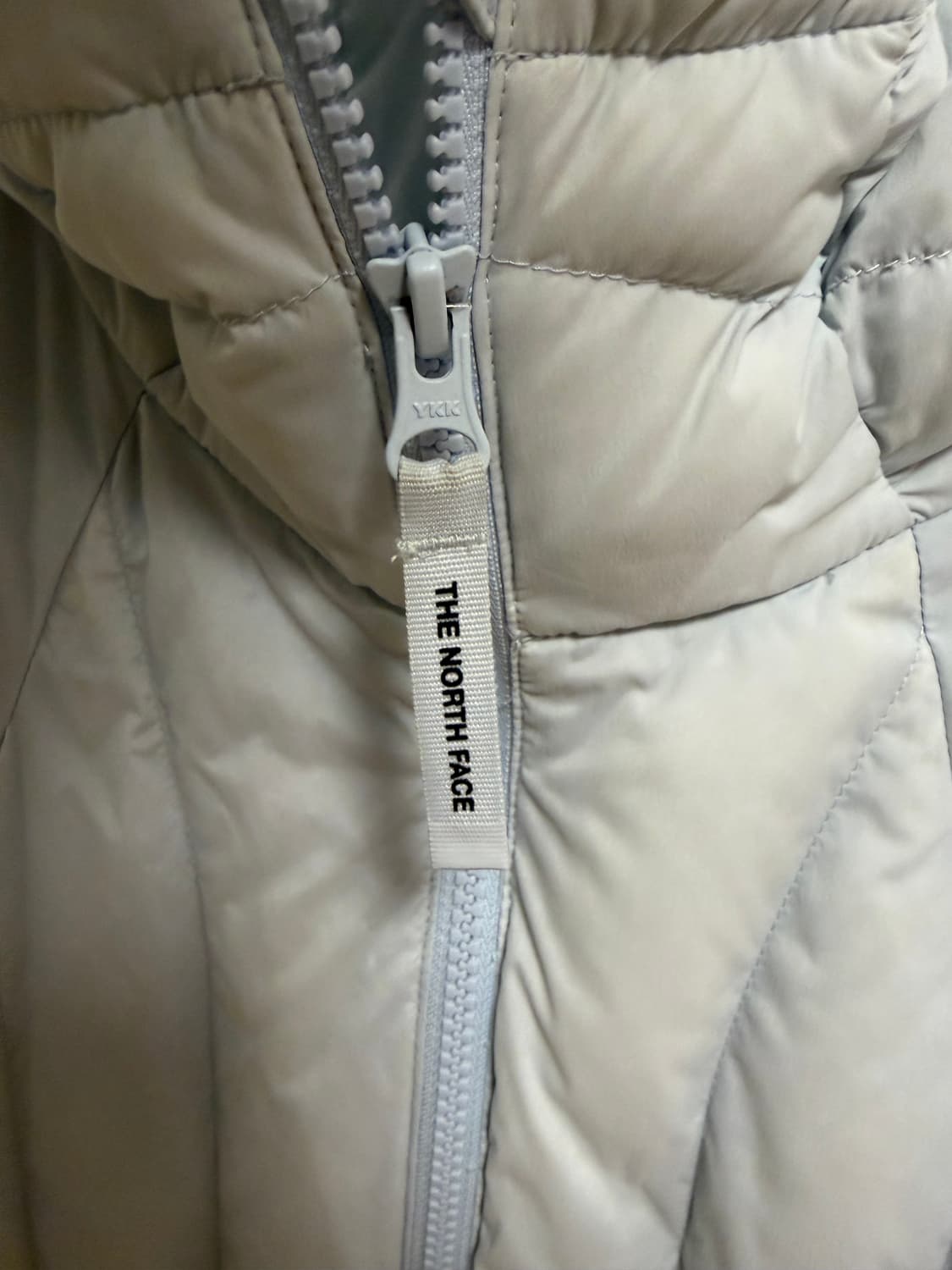 노스페이스 경량패딩 상품이미지3