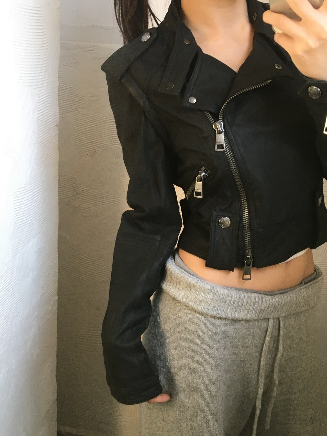 Burberry 버버리 브릿 블랙 레더 크롭 자켓 상품이미지2