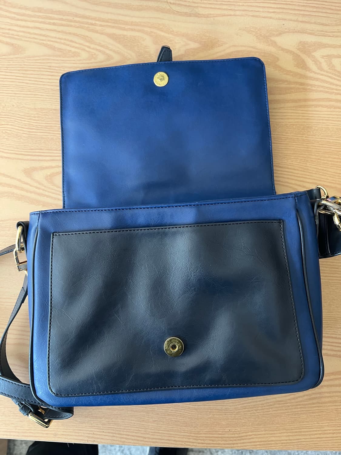 라빠레뜨 네이비 컵케이크 크로스백 상품이미지2