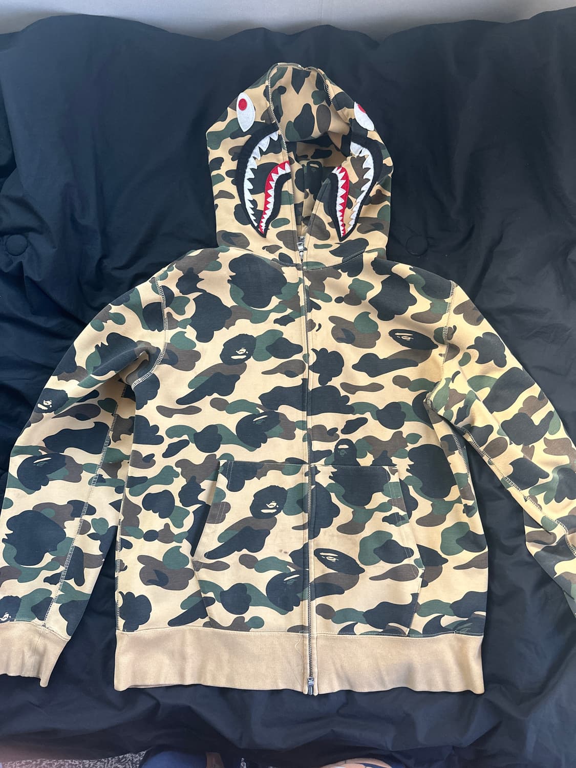 베이프x고어텍스 콜라보 후드집업 상품이미지1