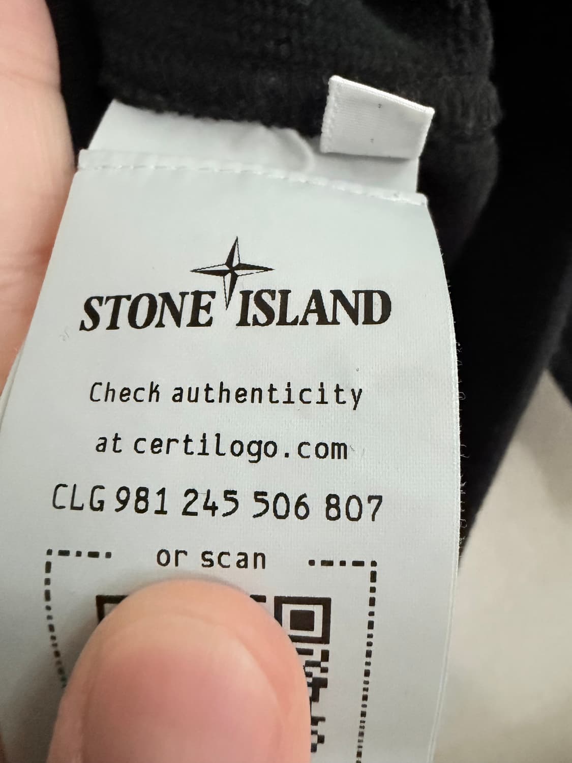 스톤아일랜드 22FW 화이트 와펜 맨투맨 상품이미지5