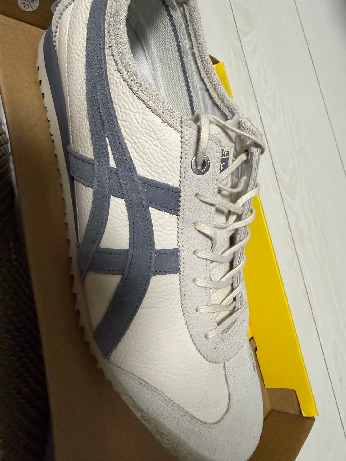 오니츠카타이거 멕시코66 SD 버치 메트로폴리스 270 팝니다 상품이미지4