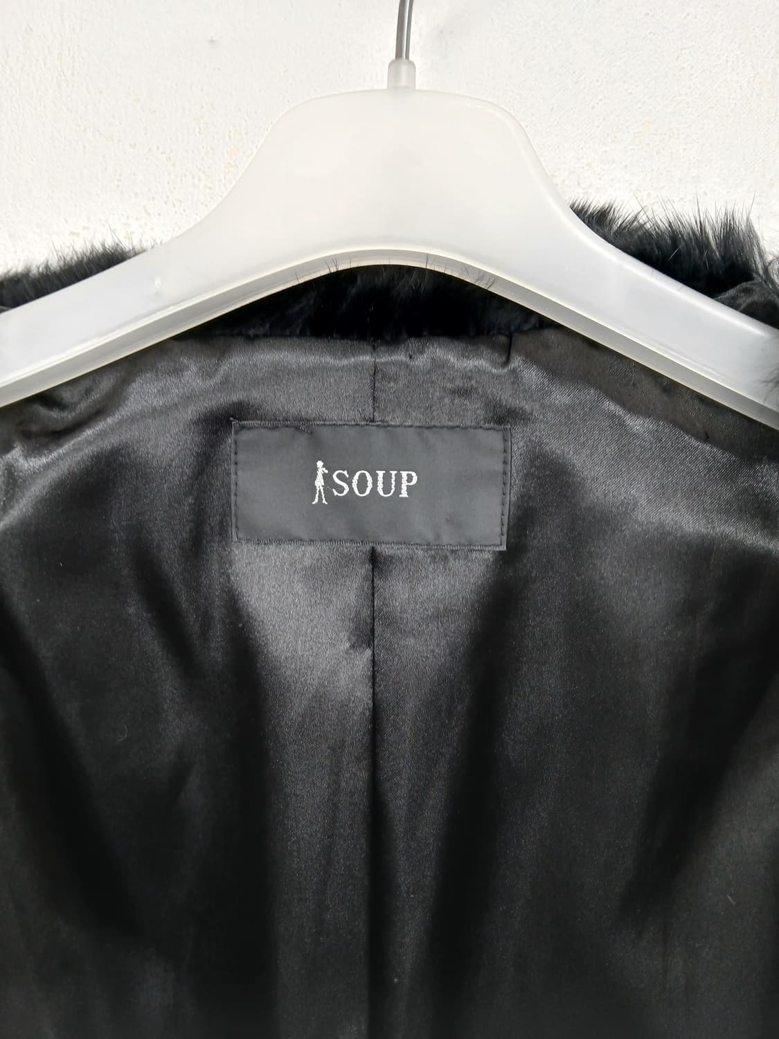SOUP 블랙 천연토끼털 퍼 자켓 90 S 상품이미지7