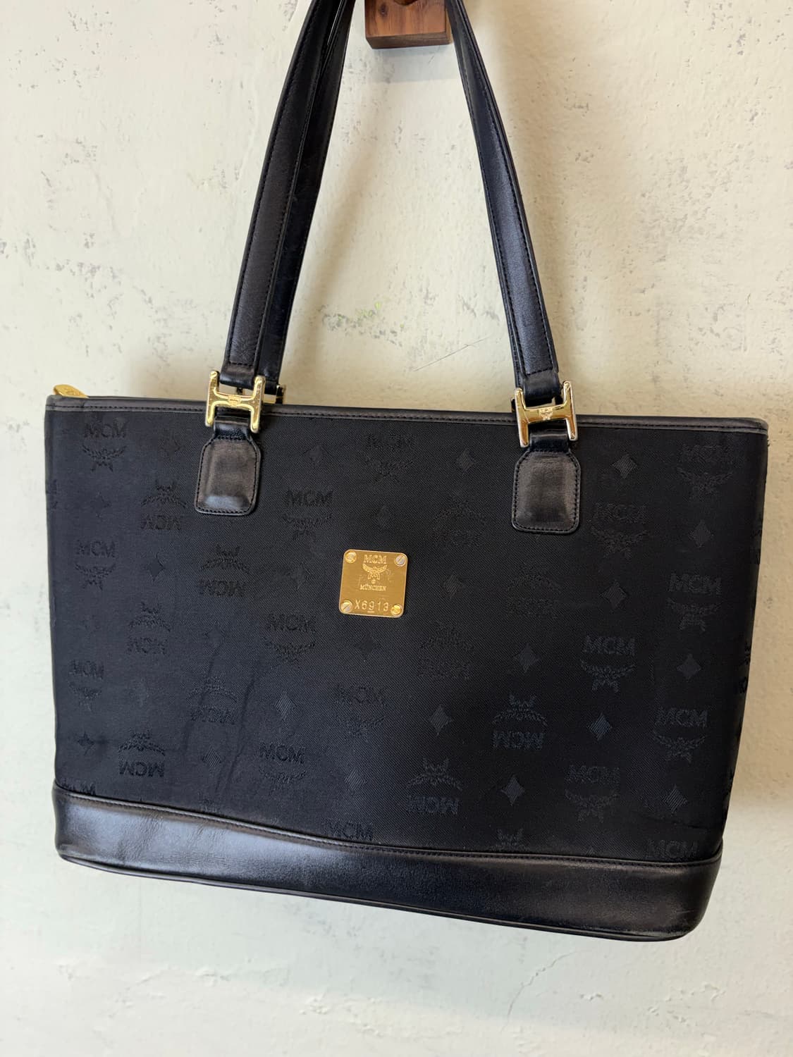 MCM 엠씨엠 빈티지 블랙 토트백 상품이미지4