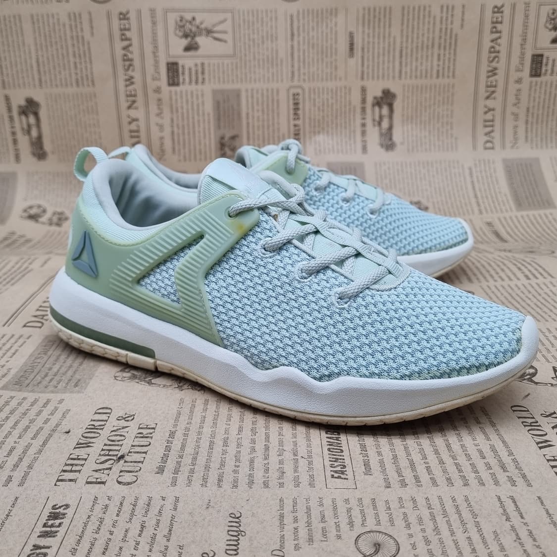 리복 헥사라이트 여성운동화235 상품이미지1