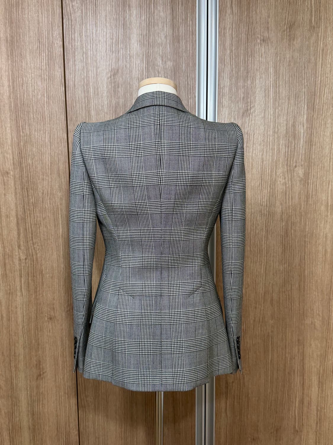 알렉산더맥퀸 피크숄더 재킷 - 미착용 새상품 상품이미지2