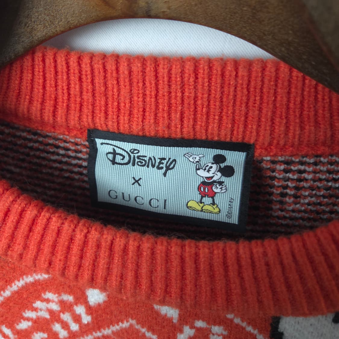 여L 구찌 X 디즈니 콜라보 니트 스웨터 상품이미지3