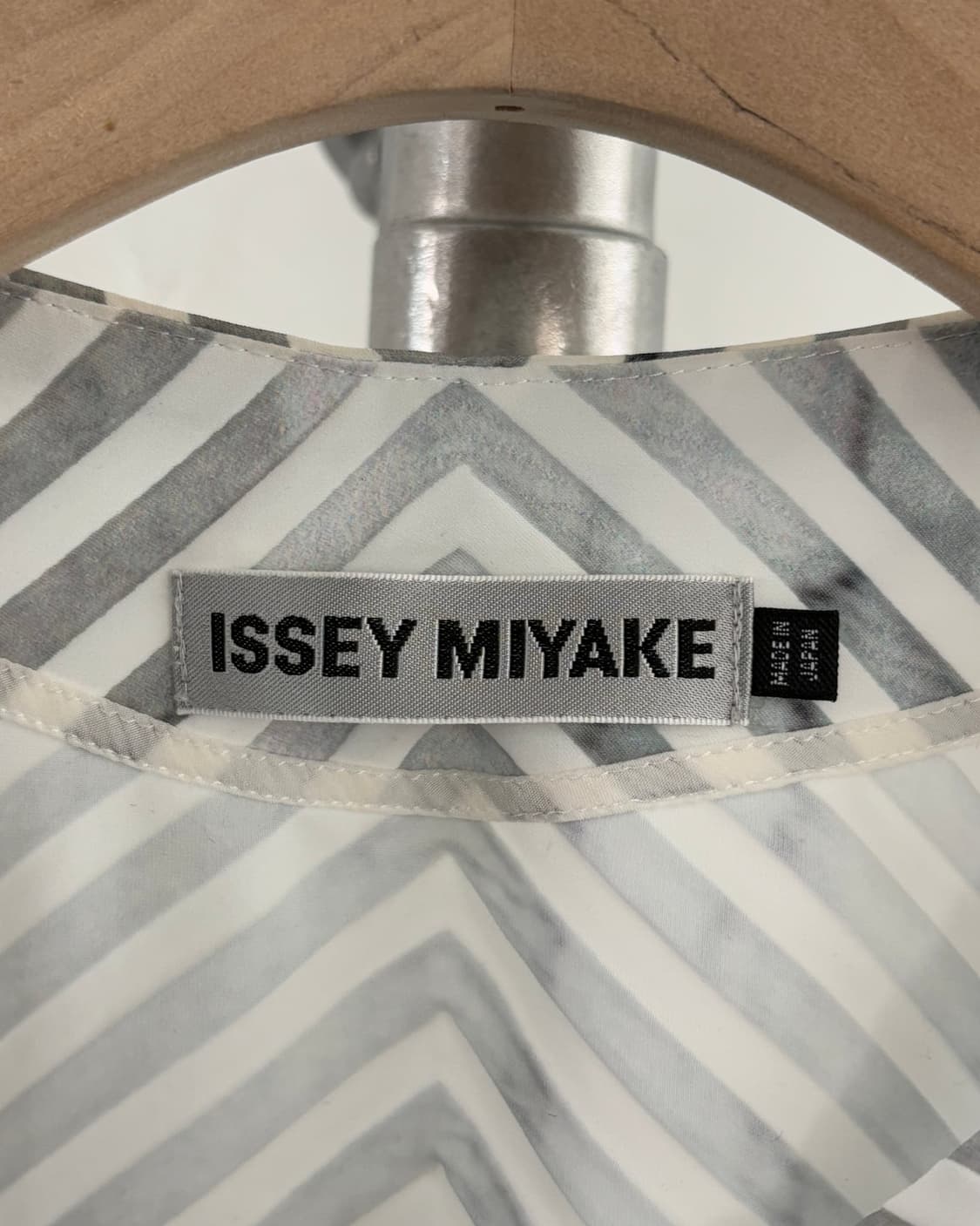 ISSEY MIYAKE 이세이미야케 화이트 플리츠 탑 상품이미지6
