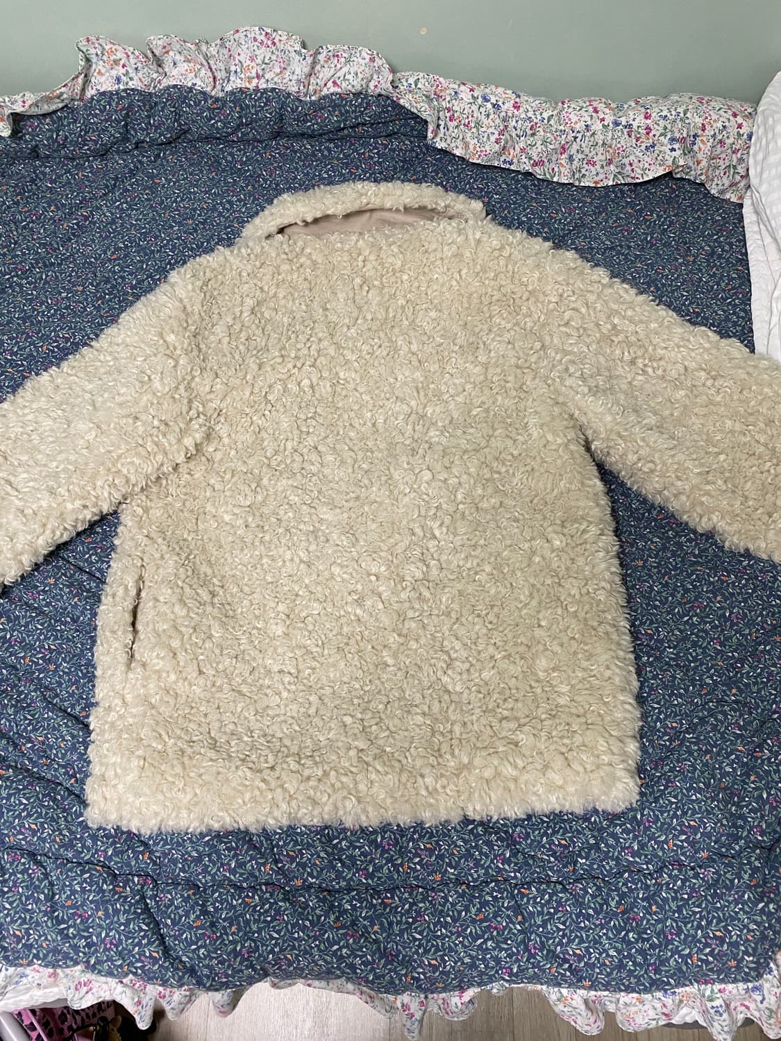 뽀글이 퍼 자켓 아이보리 베이지 상품이미지4