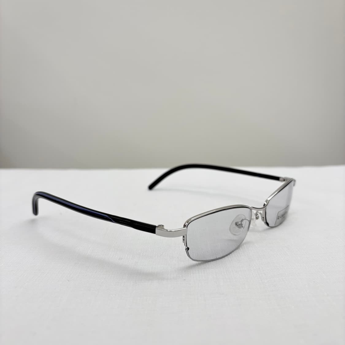 CHEREYE 실버 틴트 반무테 빈티지안경 상품이미지2