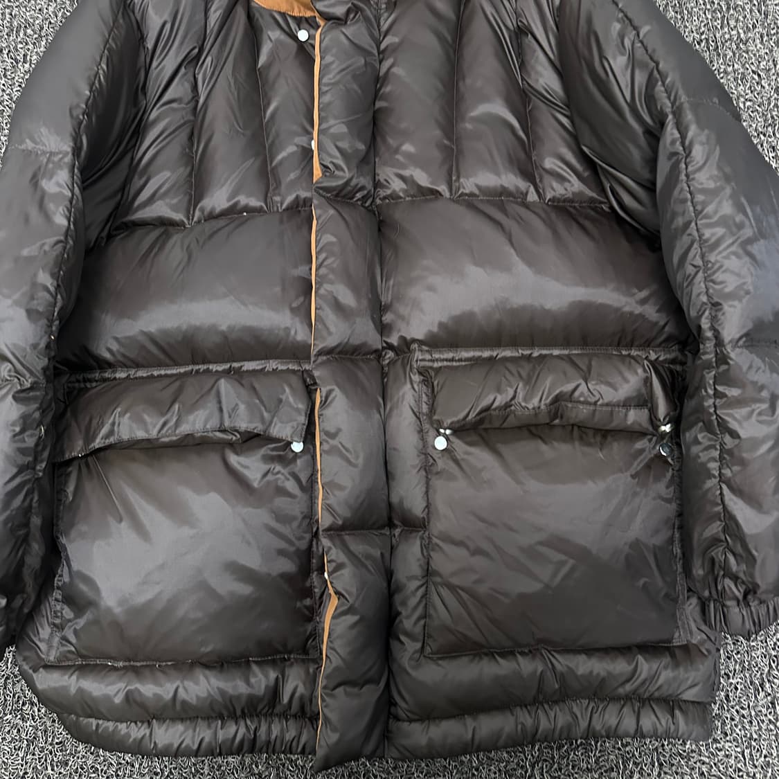 언앤써드 미스터리 여성 리버시블 양면 덕다운 패딩 브라운 F  상품이미지7