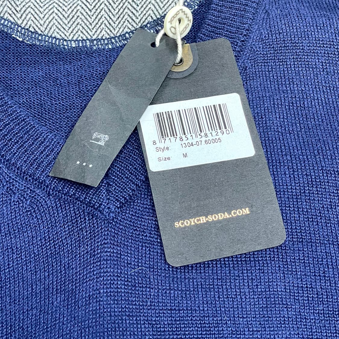 스카치앤소다 브이넥 다크블루 울 혼방 니트 남성M 상품이미지5