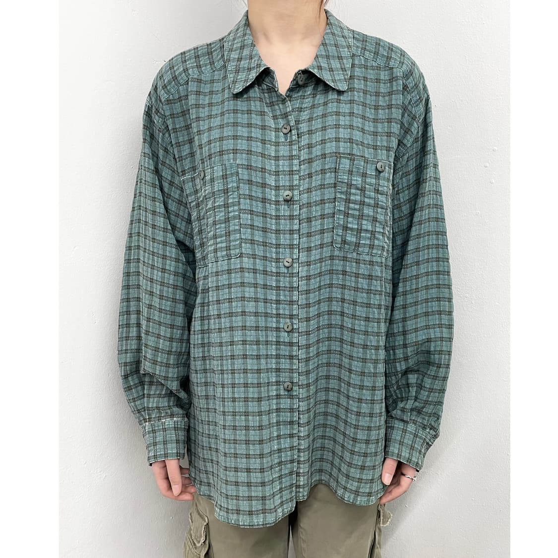 세이지그린 포켓 체크 셔츠 상품이미지1