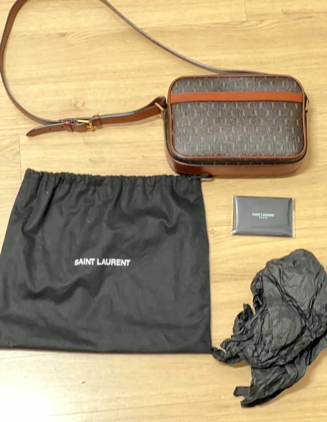 생로랑 르 모노그램 카메라백 상품이미지9
