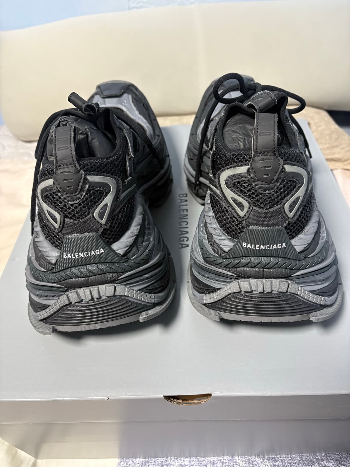 발렌시아가 플랫폼 스니커즈 블랙 42 새상품 상품이미지4