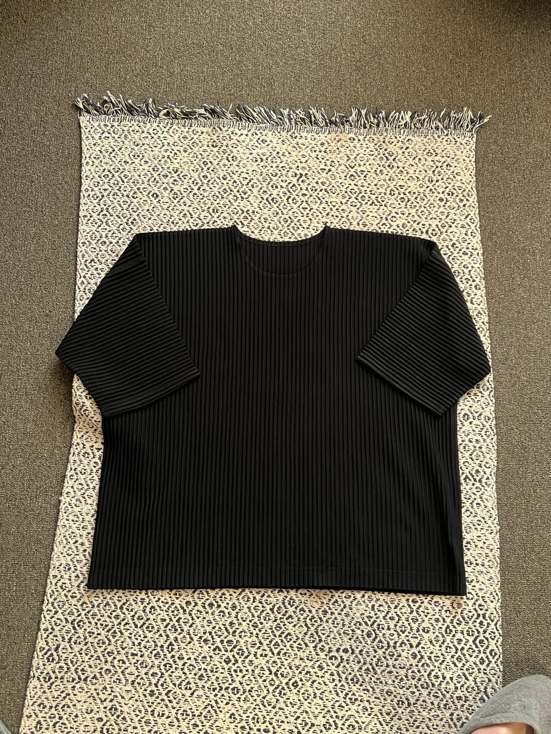 이세이미야케 옴므플리세 반팔 T  상품이미지1