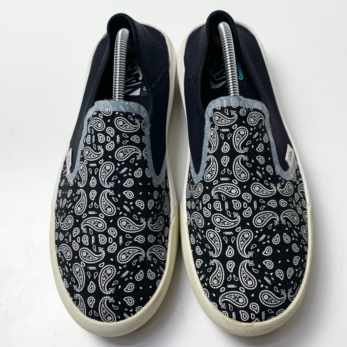 [275/정품] 반스 컴피쿠시 원 반다나 남성 운동화신발 상품이미지2