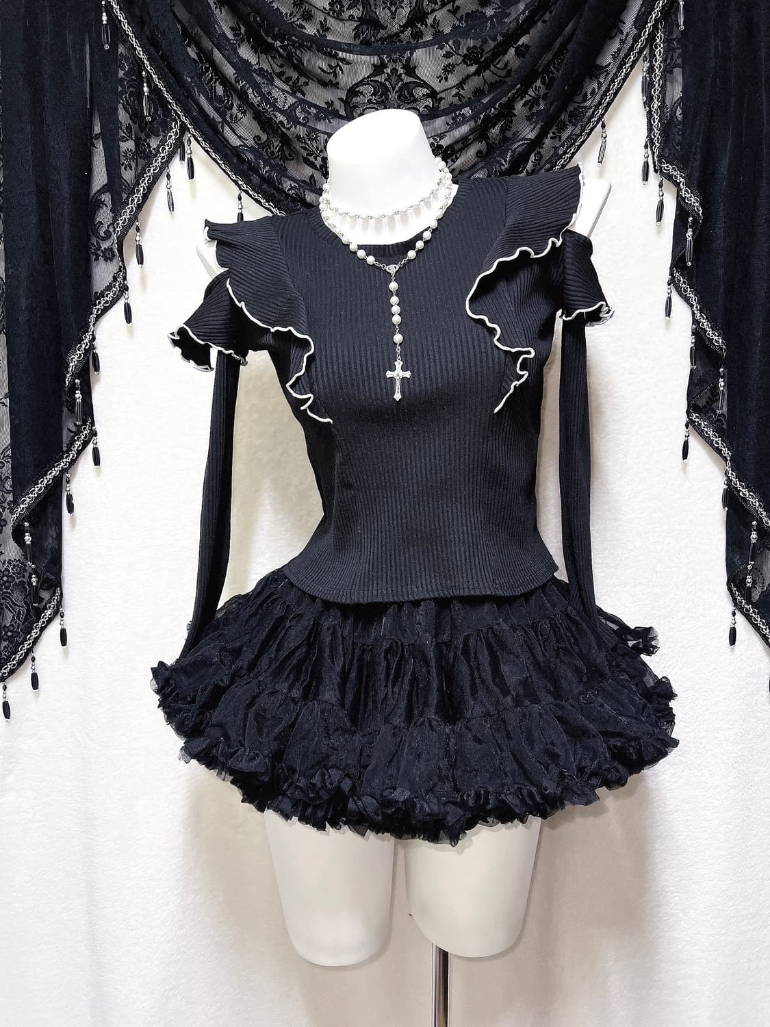 로맨틱갸루 고딕 고스로리 프릴 러플 숄더트임 로걀탑 공겜여주 핀터 세라 상품이미지7
