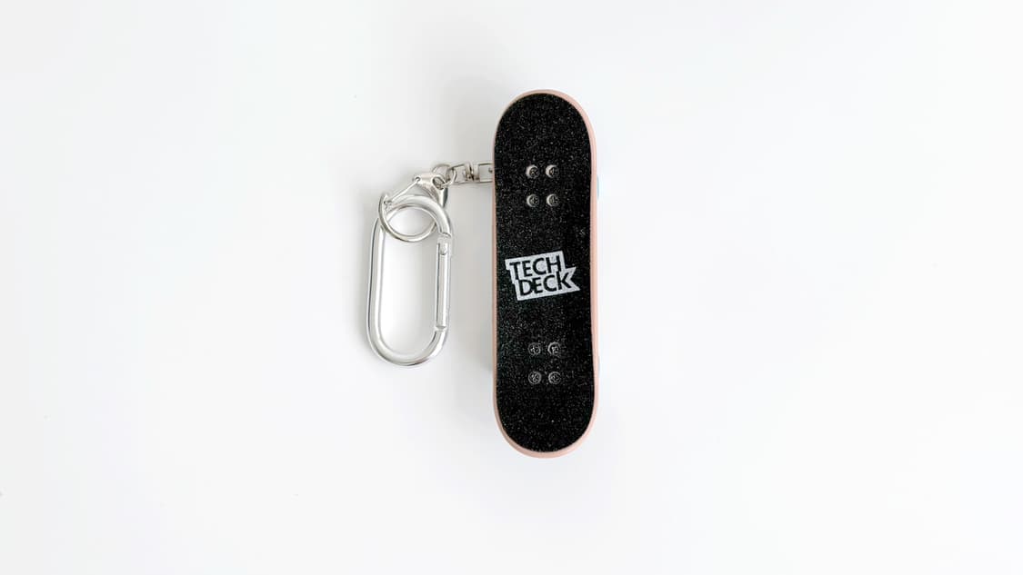 TECH DECK 핑거보드 줄이어폰 키링 키체인 ‘Girl’ 상품이미지3