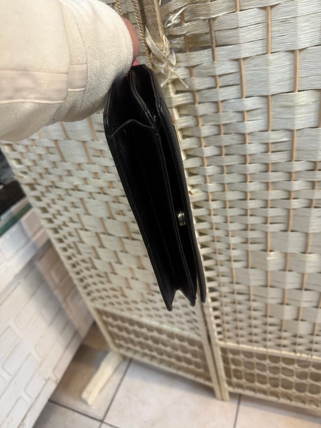 정품 지방시 빈티지 레더 체인 크로스백 팝니다 상품이미지6