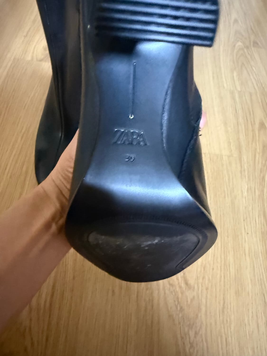 ZARA 자라 블랙 앵클 부츠 39 상품이미지4