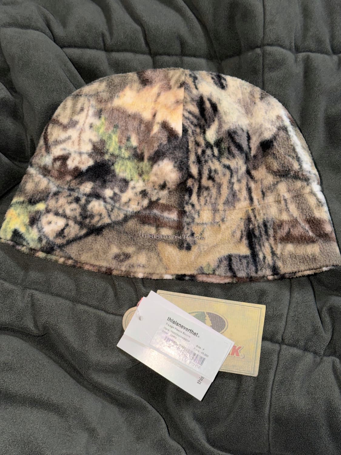 디스이즈네버댓 T-Logo Fleece Beanie Camo 상품이미지3