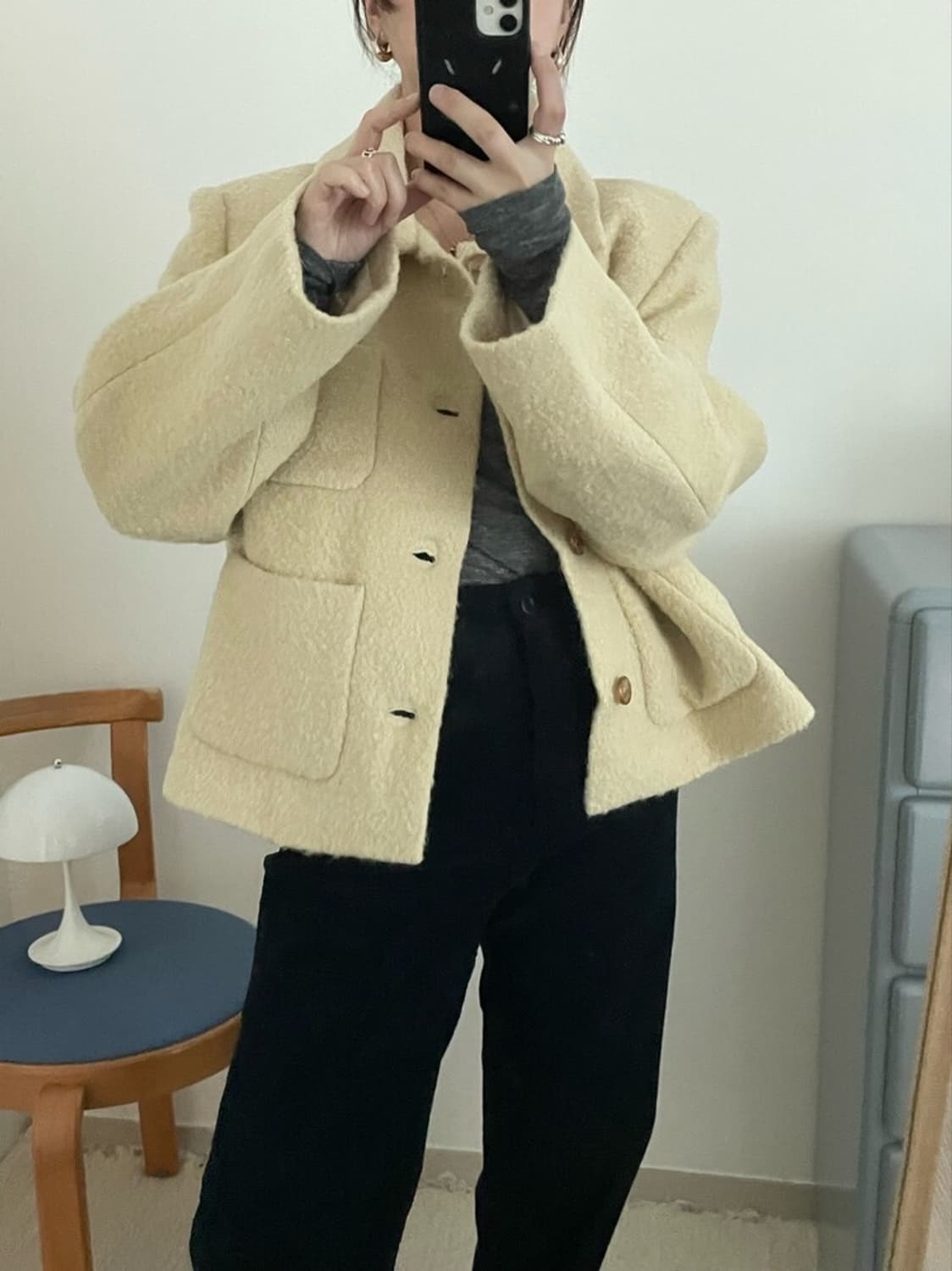 르브먼트 러브유쏘머치 뉴캠프 알파카자켓 새상품 상품이미지2