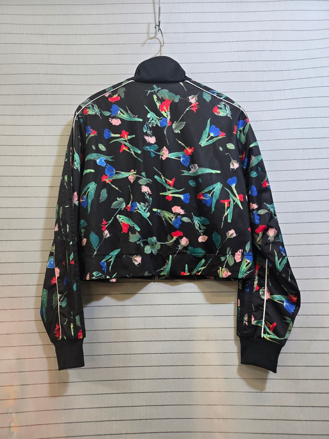 아디다스 플라워 벨리스타 트랙탑 블랙 상품이미지7