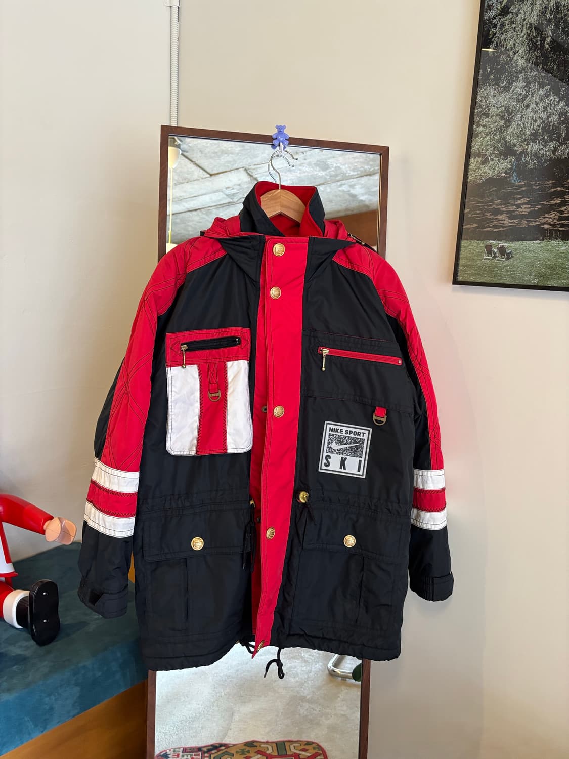 나이키 스포츠 스키 자켓 블랙/레드 상품이미지1