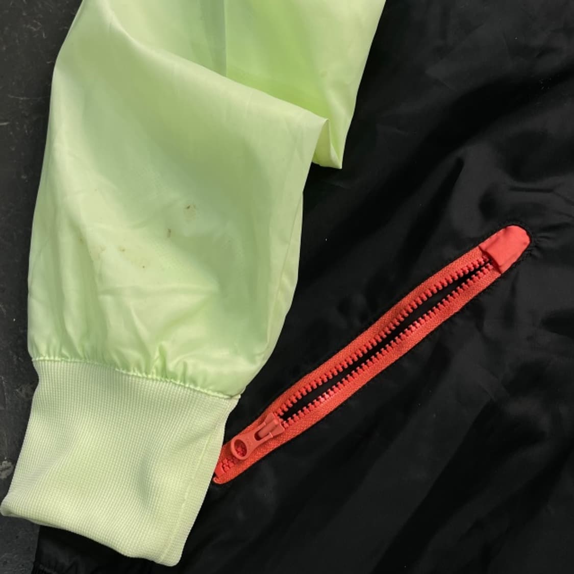 100 나이키 윈드러너 바람막이  상품이미지3