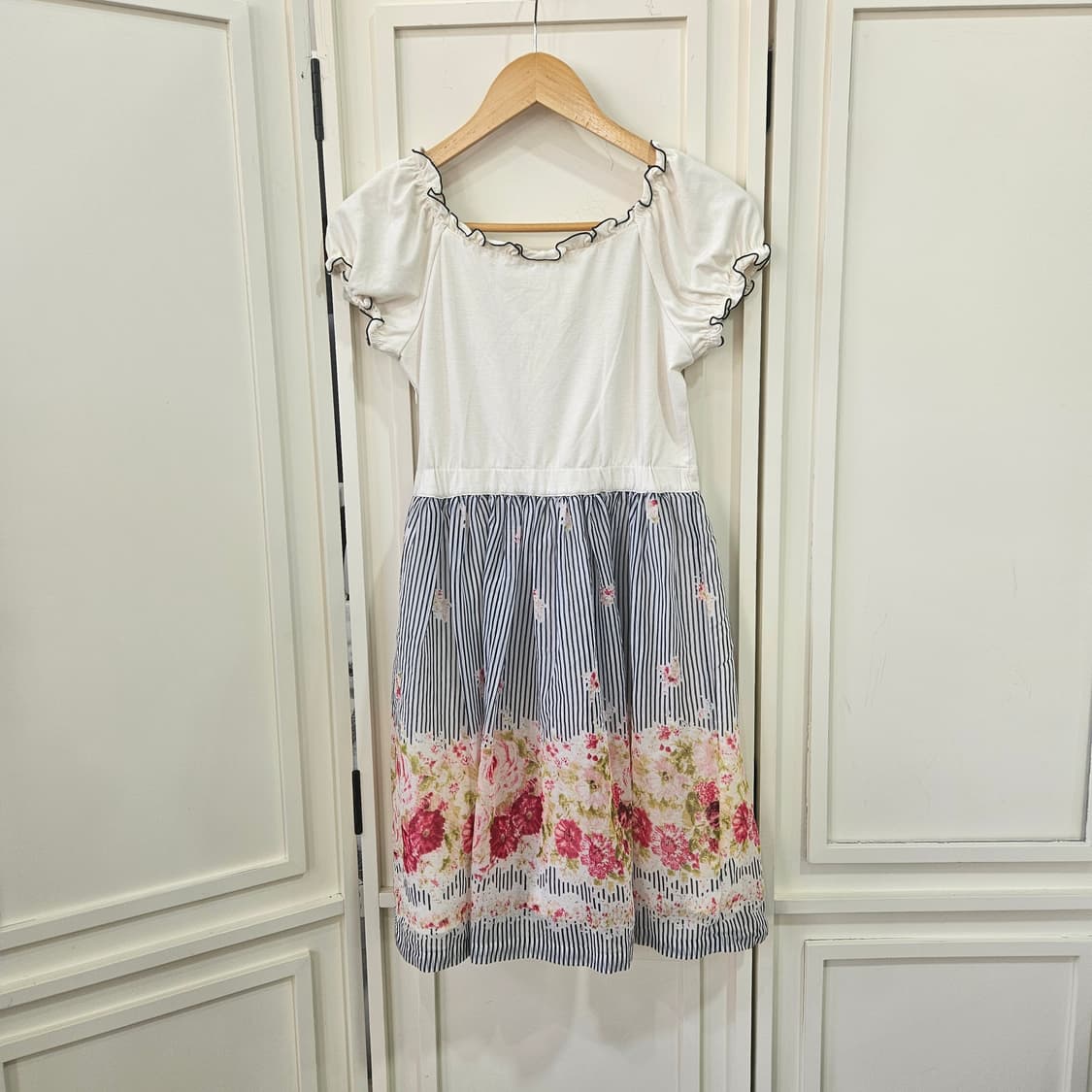 레스트로즈(Lest Rose) 플라워 스트라이프 원피스 상품이미지5