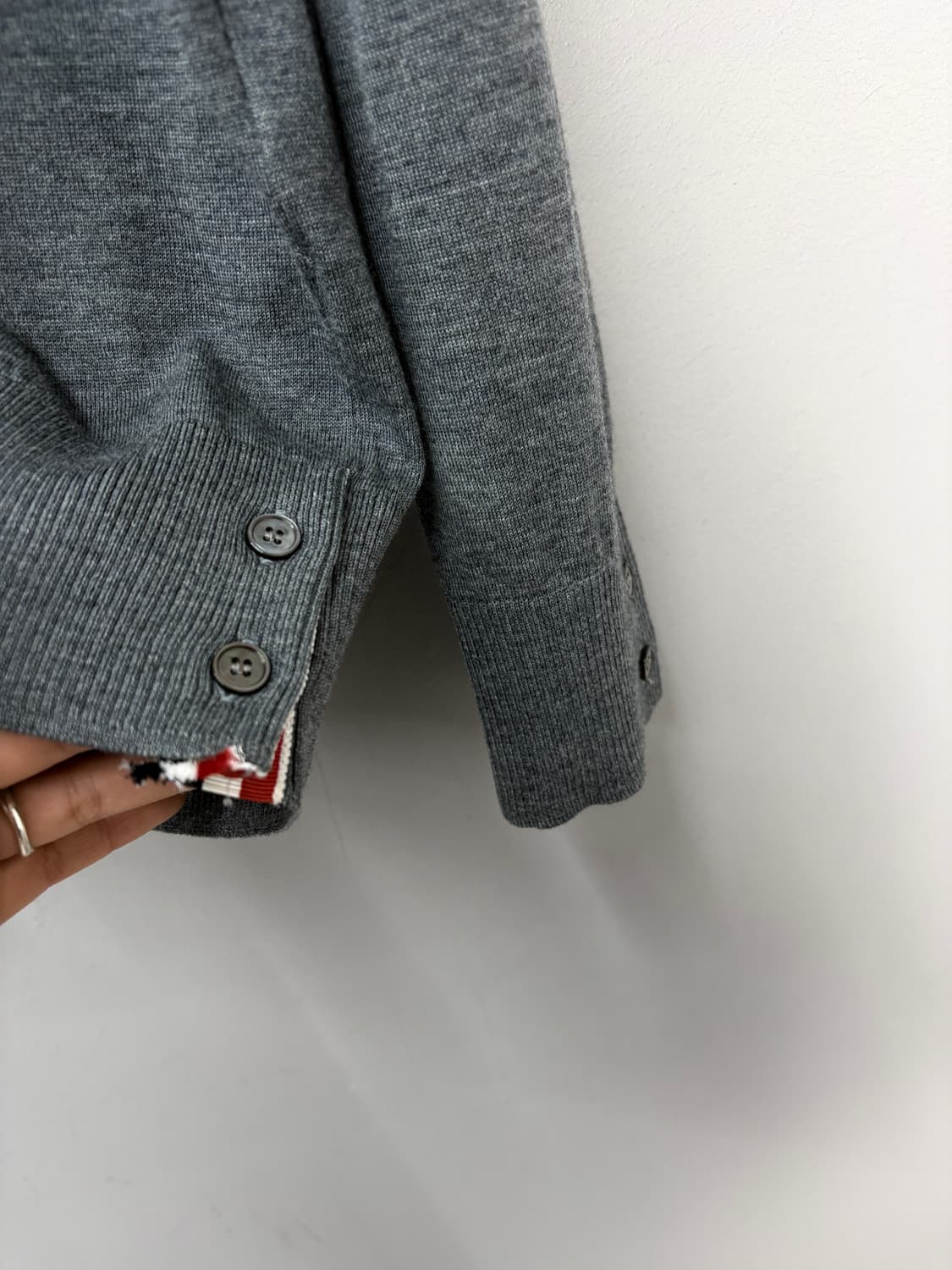 톰브라운 4바 스트라이프 모 그레이니트  A3696 상품이미지4